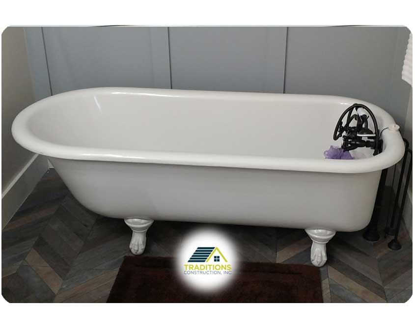 traditions_construction_clawfoot_tub